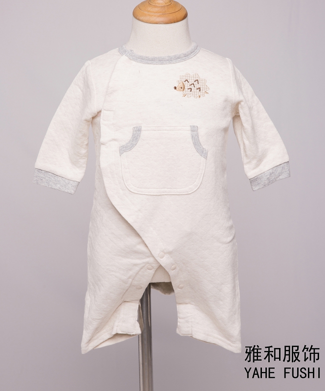婴儿装